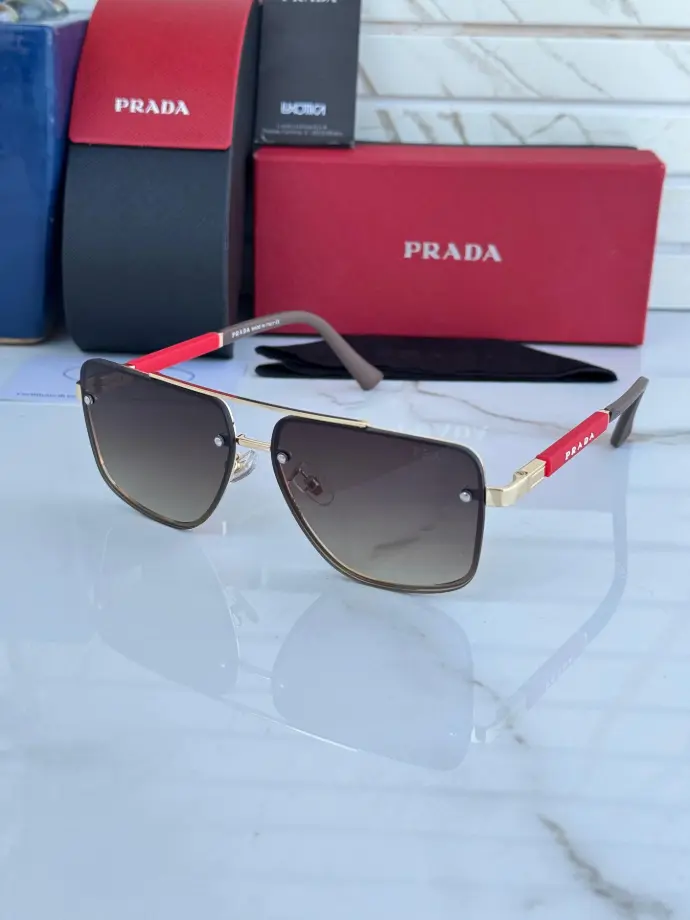 Stylish, durable, and comfortable chashme for clear vision and confident look.