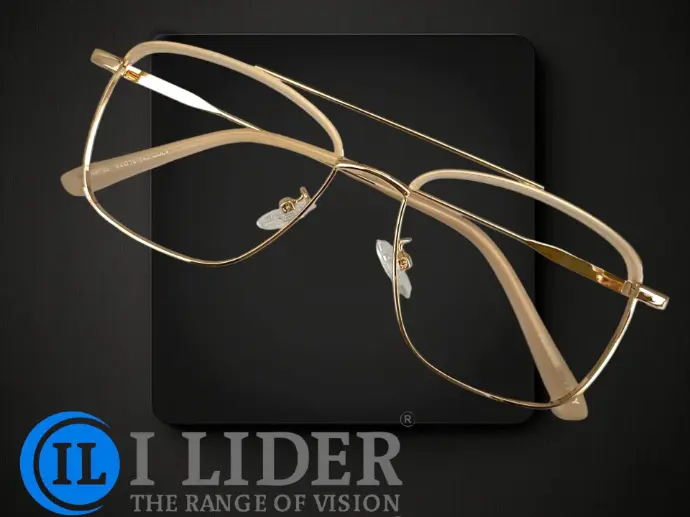 Stylish, durable, and comfortable chashme for clear vision and confident look.