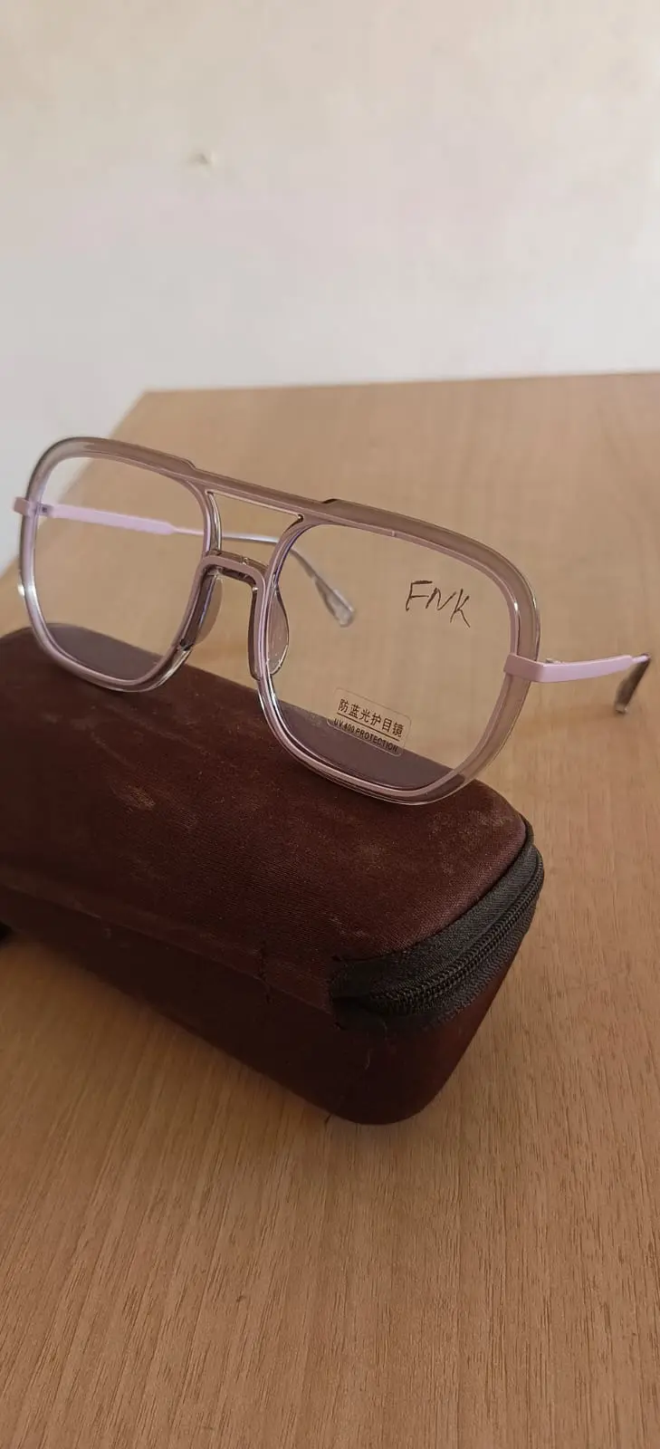 Stylish, durable, and comfortable chashme for clear vision and confident look.